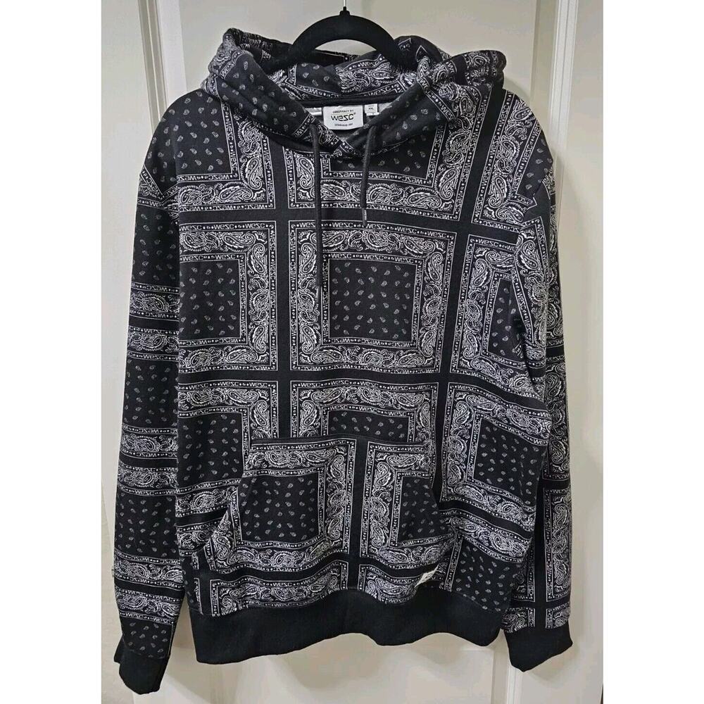 WESC black and white hoodie